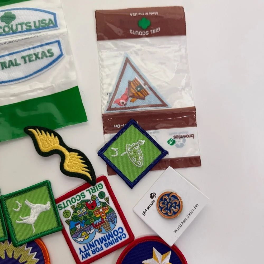 Lots of Girl Scouts USA Patch Set pin - Picture 8 of 8